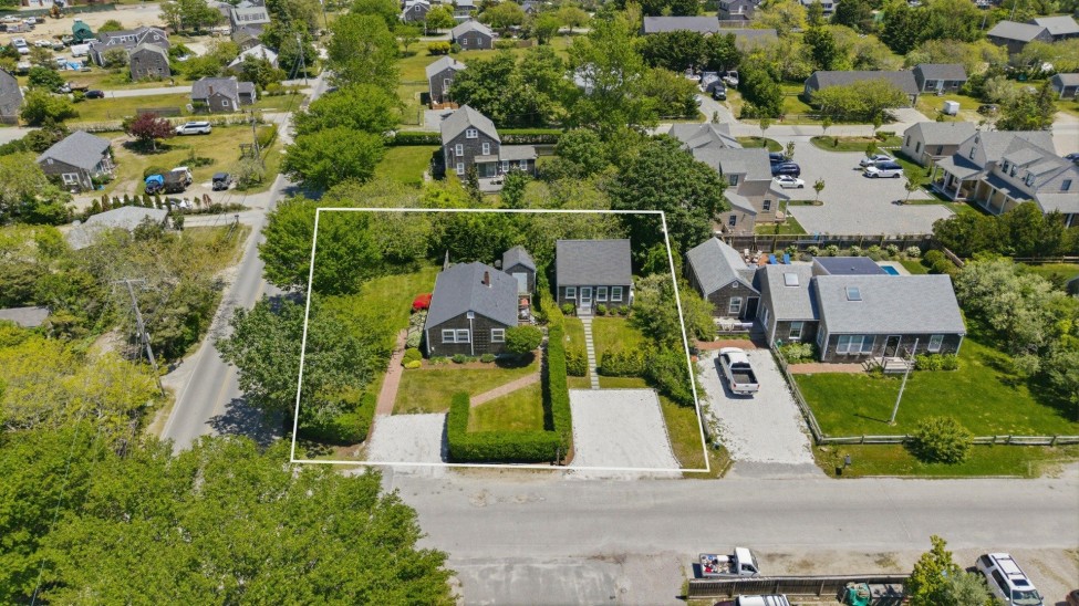  22 Hooper Farm Road Image 1
                                    
