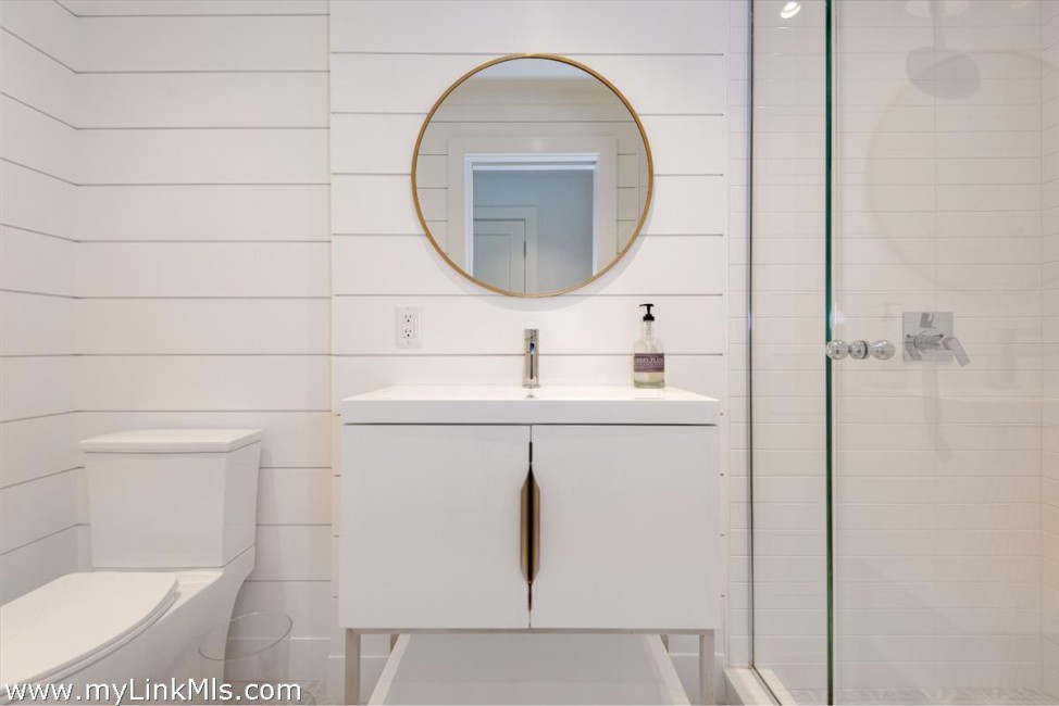  26 Pequot Street Image 27
                                    