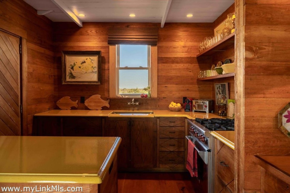  10 Waquoit Road Image 15
                                    