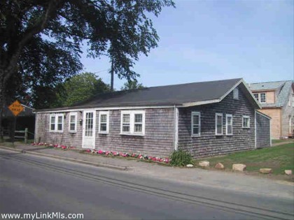 12 Atlantic Avenue Town