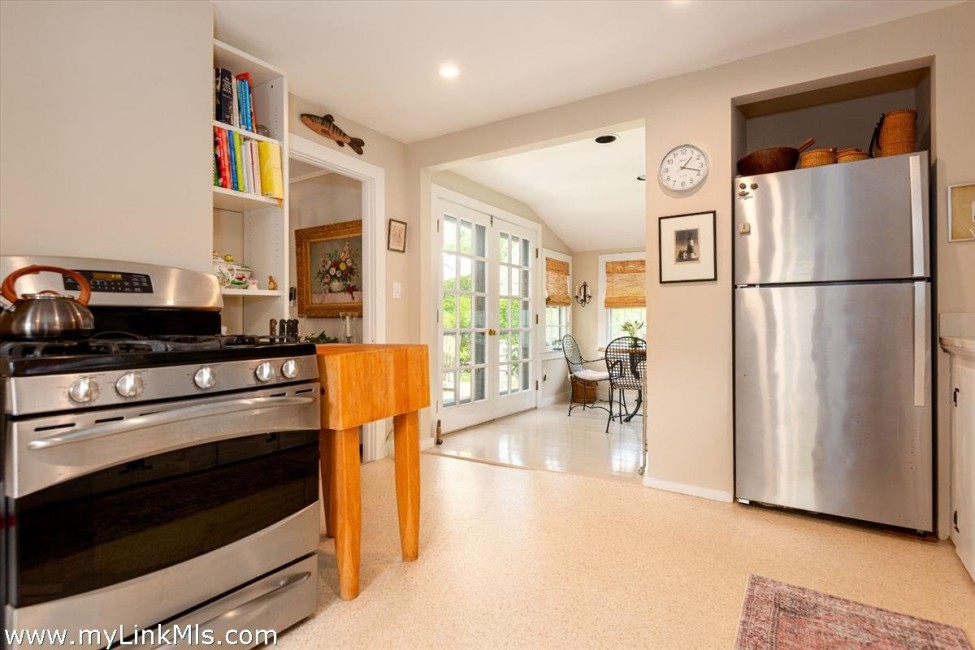  12 Cottage Avenue Image 16
                                    