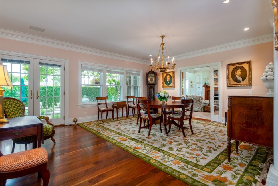  8 Hedge Row Image 7
                                    