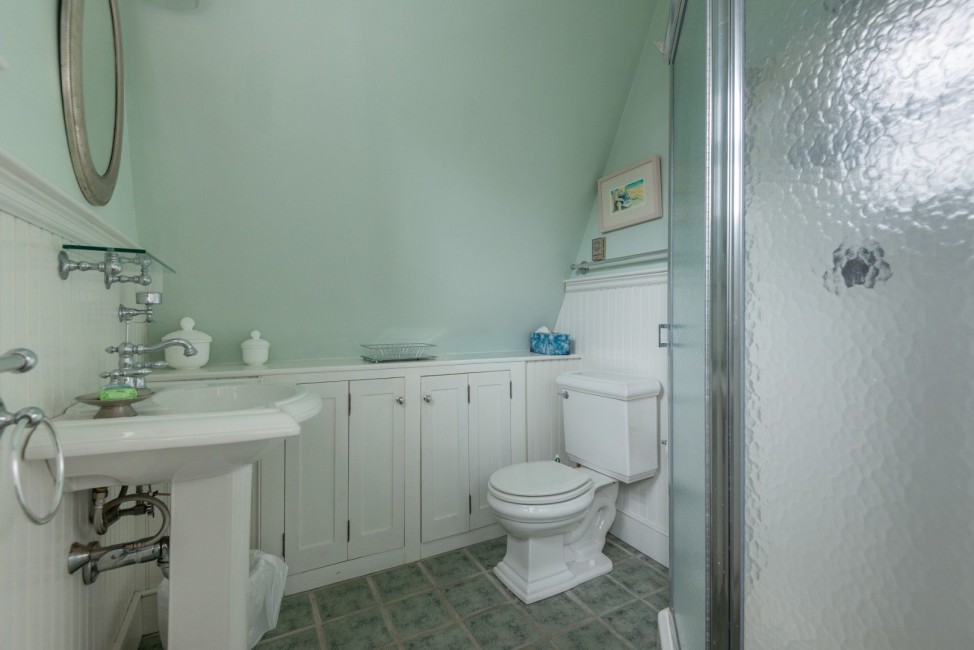  8 Hedge Row Image 39
                                    