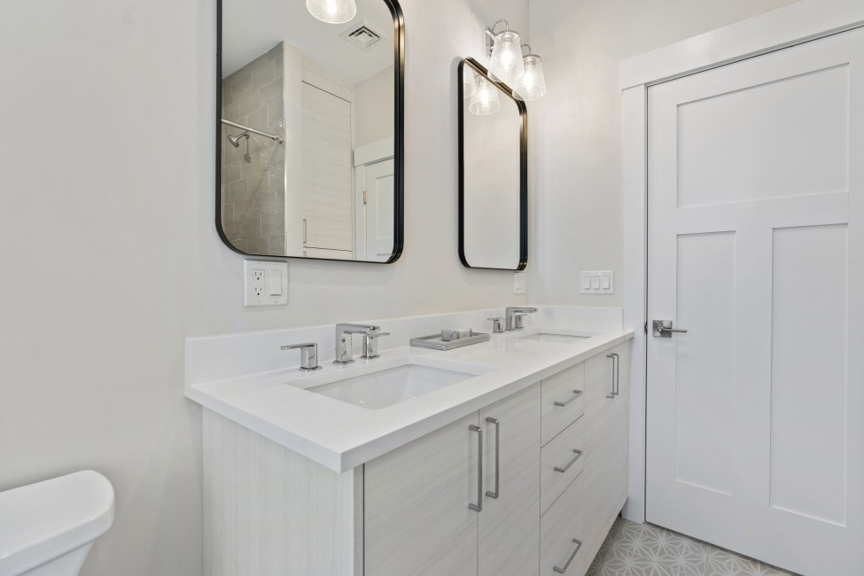  19 Beach Grass Road Image 13
                                    