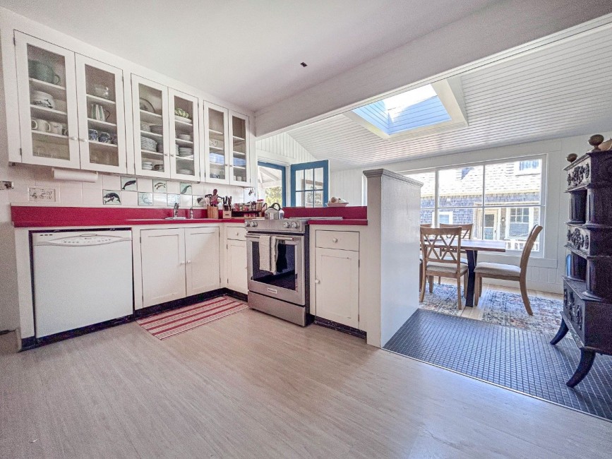  34 Hulbert Avenue Image 8
                                    