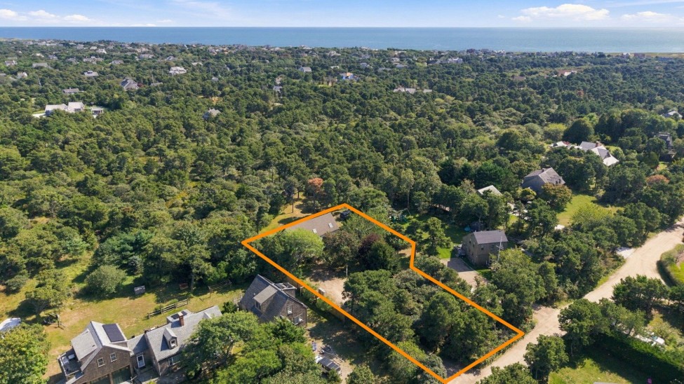  10 Field Avenue Image 1
                                    