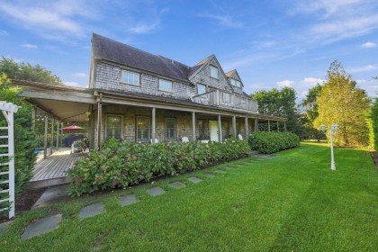 17A Daffodil Lane # A Mid Island
