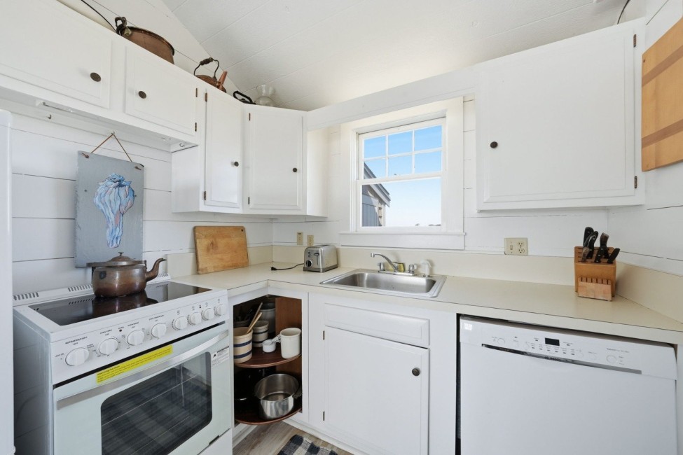  37 Sheep Pond Road Image 10
                                    